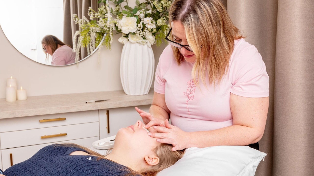 16e545ea-ff66-461a-b486-c6efdc9f54ba-rlcbeautyskincare-gb-england-weybridge-fresha-2741736