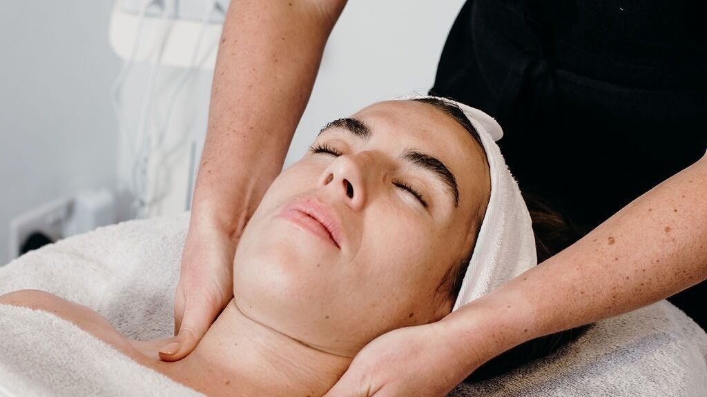 170a36bc-7647-49a5-8235-2f7e17fea62b-scinmatters-gb-england-brighthampton-witneyroad-fresha-5813967