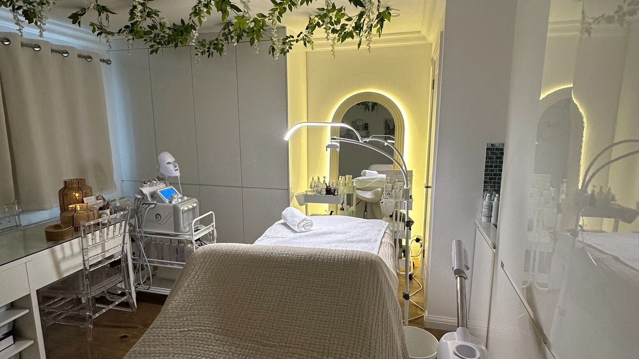 171dbf2b-de5b-4fb2-9079-1f10c0dfa1eb-facebyemma-gb-england-brighton-fresha-1055121