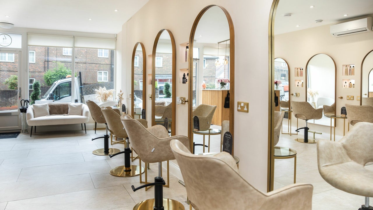 1738c1dc-9aa1-49a1-bace-0a823c47985b-thecoloursanctuary-gb-england-crowborough-crowborough-fresha-5722672