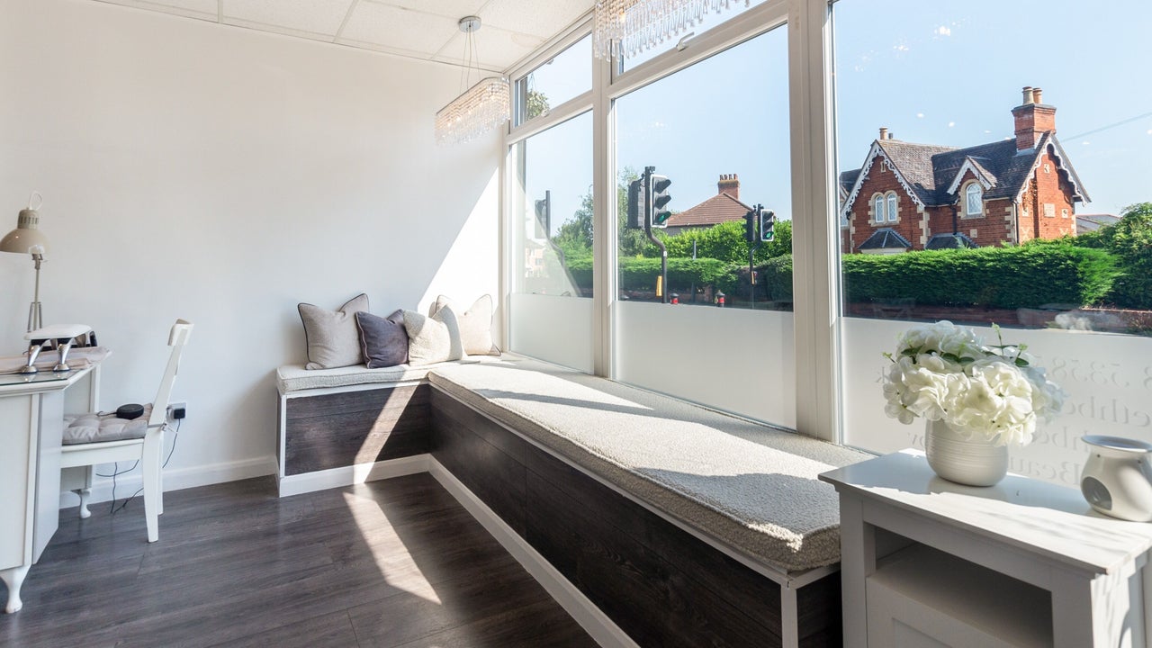 17aa3173-89e6-431d-af89-10f9a3c05624-elizabethbeauty-gb-england-rugby-fresha-7708648