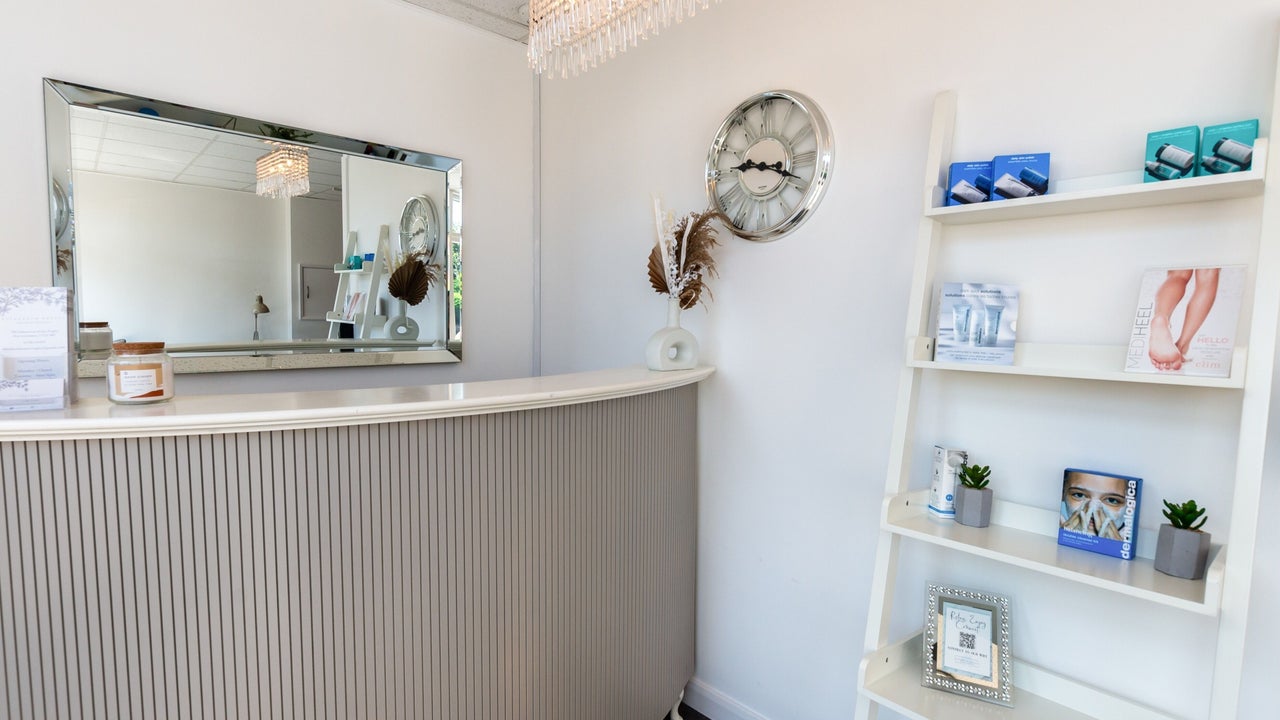 17e5ea8e-2c2b-4ac4-ad08-f0a578d9f04c-elizabethbeauty-gb-england-rugby-fresha-8046622