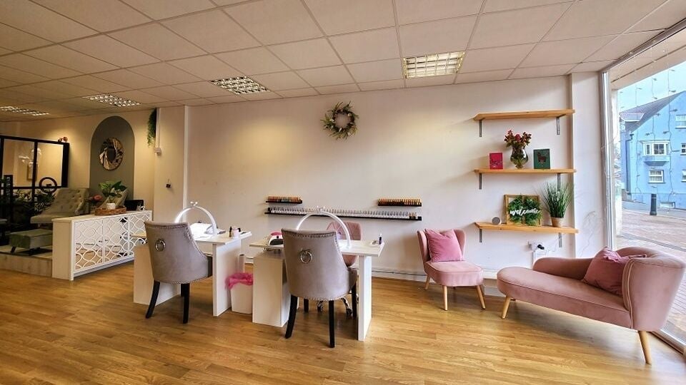 1838a092-10e5-43a4-ab39-d22950c68291-theamberboutique-gb-wales-milfordhaven-fresha-8252774