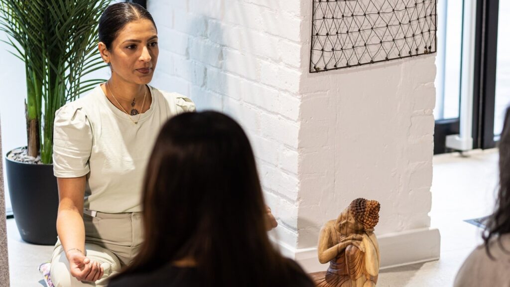 19353415-1542-431a-8c9e-9398ebebeadd-yaksevaha3-gb-england-harrow-fresha-8077322