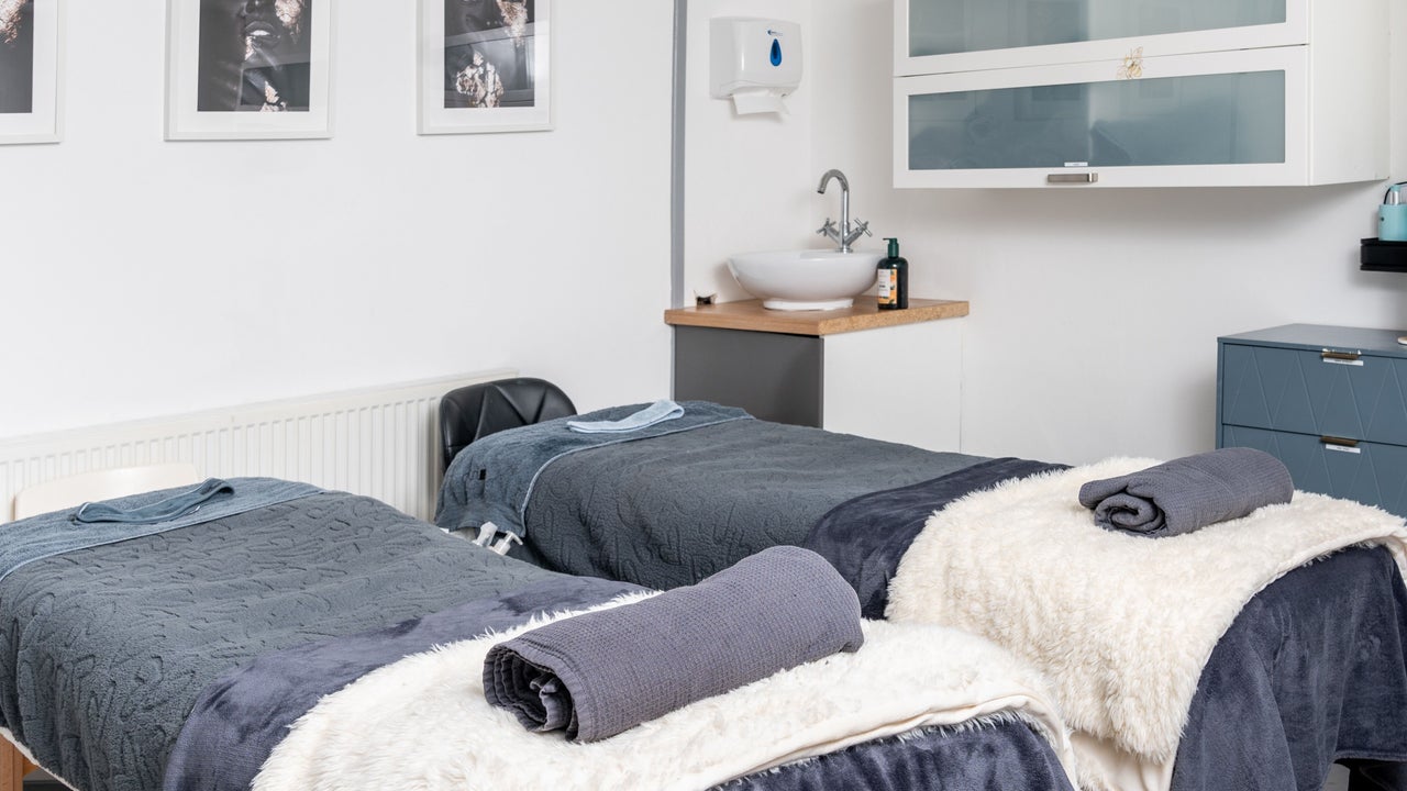 19796db7-d6d0-40e9-8a45-2379ca056f29-beautyaestheticsbyemmajb-gb-england-queensbury-fresha-5517191