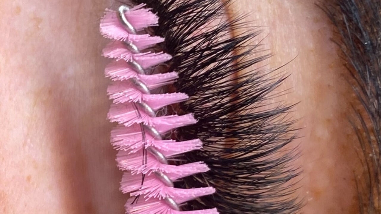 1af8177a-1c47-4bb1-a49b-18ff4d3e8e40-lashmoney-gb-scotland-livingston-carmondeancentre-fresha-4347204