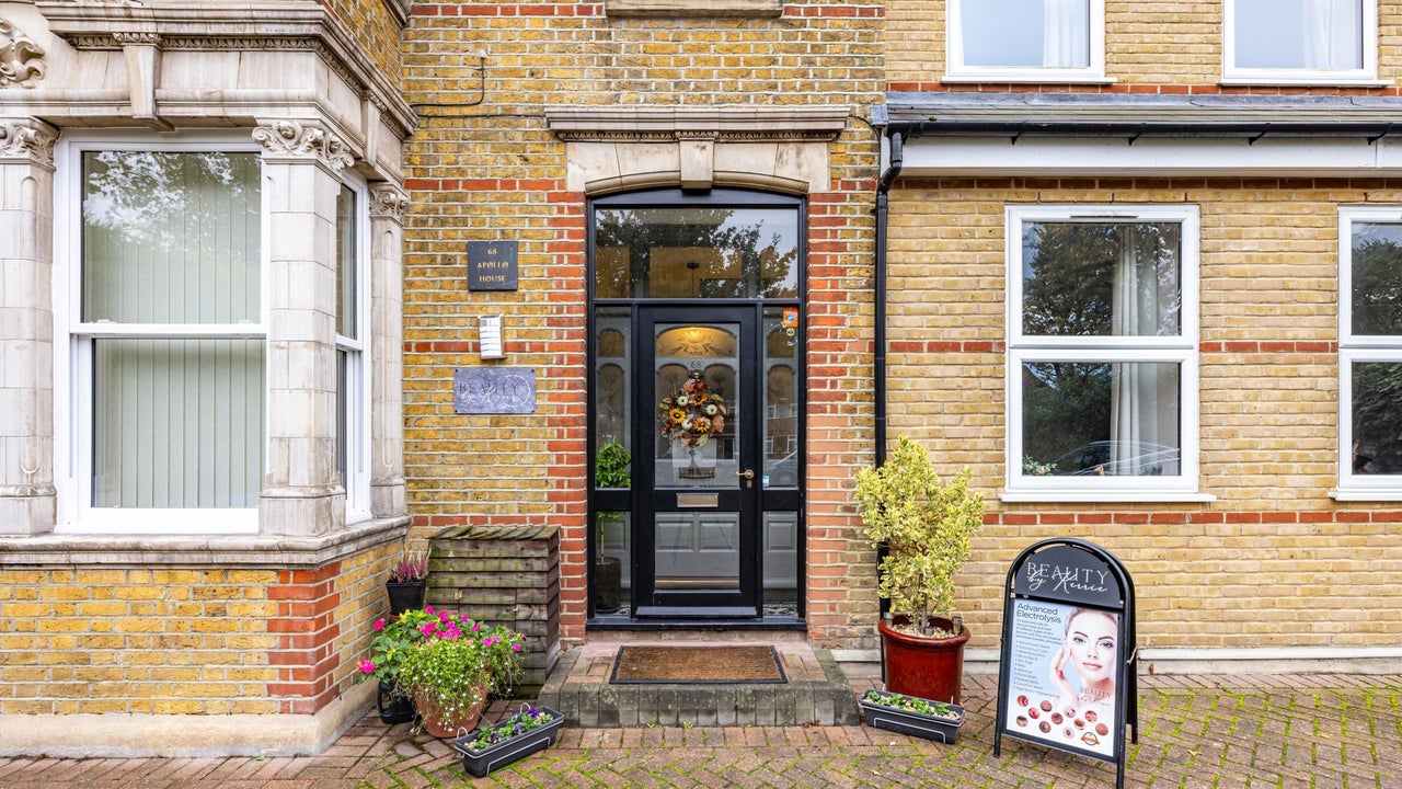 1b096787-a92c-4eb4-8166-1a2b93ac9d1a-beautybykerrie-gb-england-kent-erith-fresha-9145924