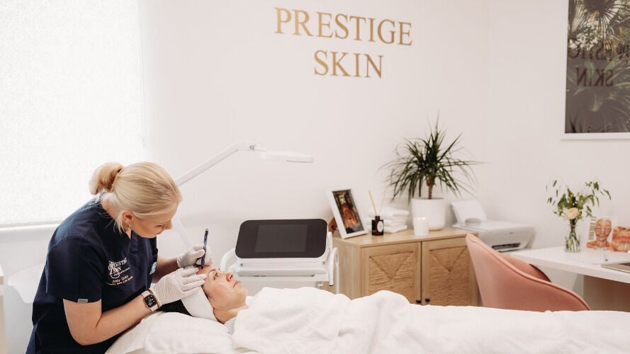 1b4d3d50-7ce3-4137-a34e-052247ac03f5-prestigeskin-gb-england-drydrayton-scotlandroad-fresha-4250190