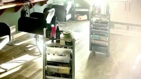 1ba5a4a5-b996-4b8b-ad27-6729960bb3bd-8056977