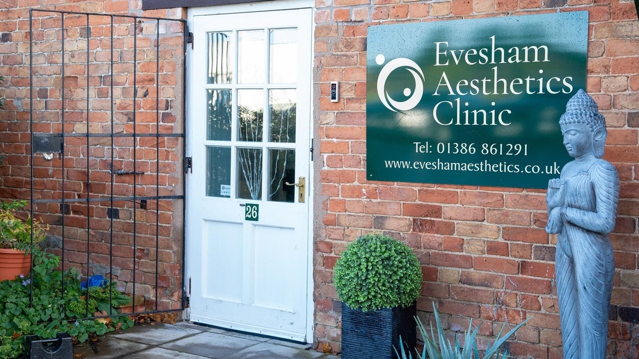 1bd56c6a-cfff-4e1c-b1f1-0debb446fa1a-eveshamaestheticsclinic-gb-england-evesham-fladbury-fresha-8266662