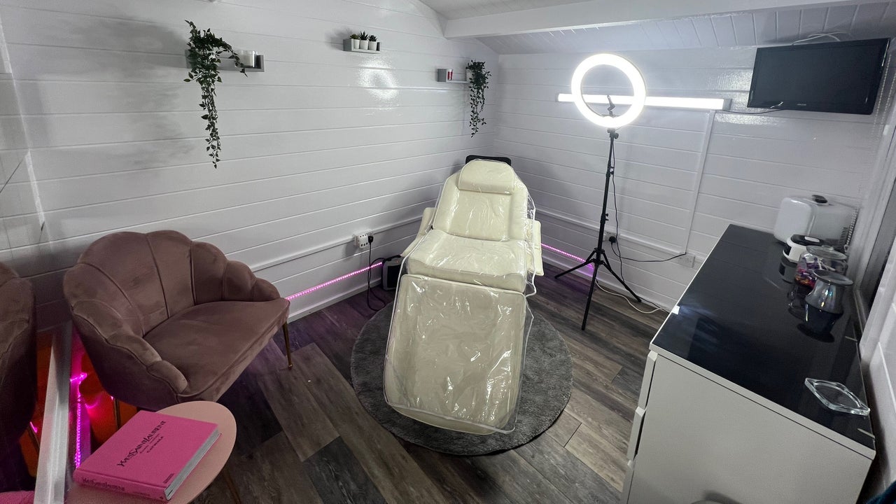 1c29e5e1-30b1-4430-bd42-c2a7ccd98479-8636304