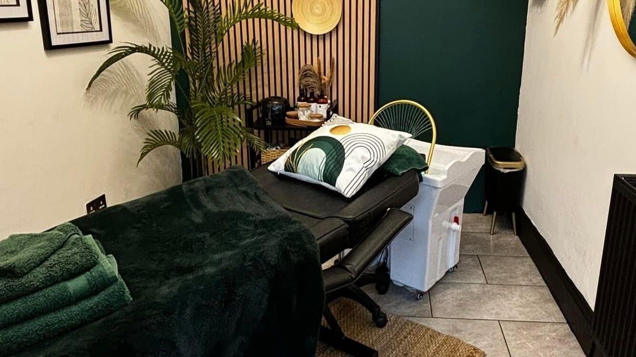 1ce6ba4e-2435-488a-b6a5-22518e4f7169-blackbamber-gb-england-hull-hessle-fresha-6694610