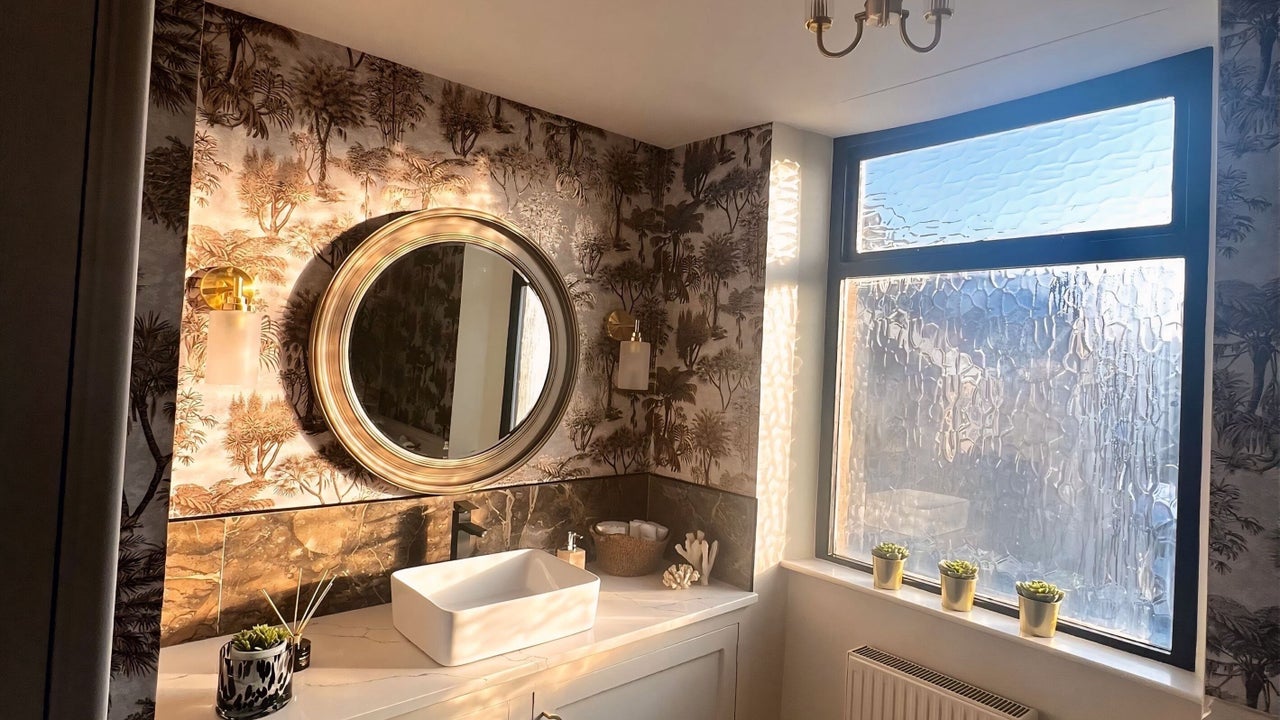 1db10bff-150d-4ab5-b4b6-10af2003fcfe-ashhairspecialists-gb-england-skipton-fresha-4698816