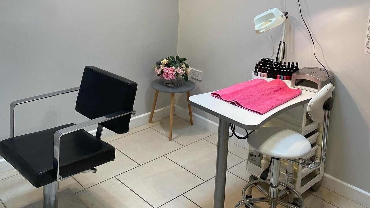 1e64f7b7-5f0f-4481-bf0d-42e81b5385ec-westendcutsltd-gb-wales-ammanford-fresha-3388128