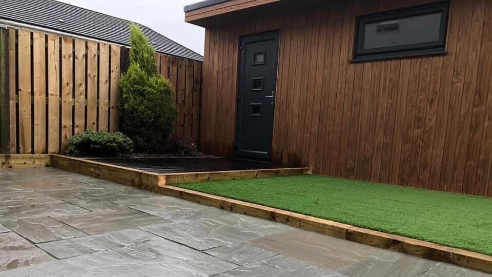 1e9b1654-0e40-42b0-9eb1-86f7cc8f9d1c-3083611