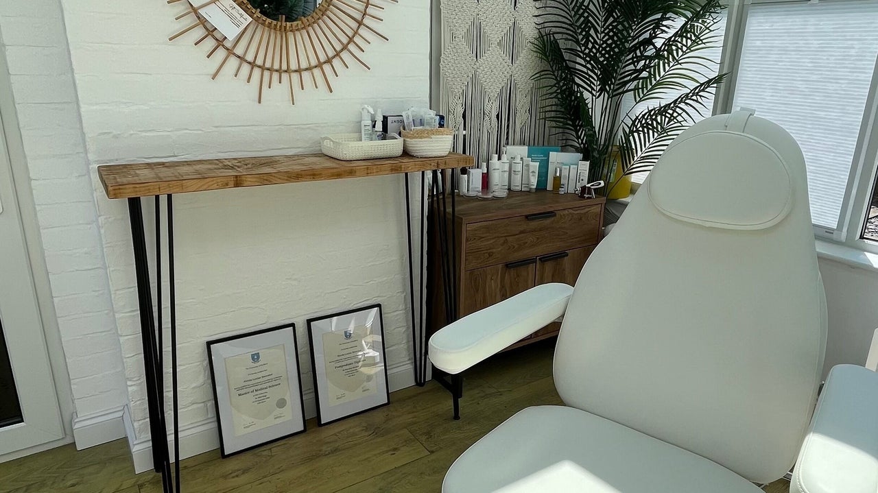 1eaca285-8cca-4262-9000-292899c31136-worcesterhomeclinic-gb-england-fernhillheath-fresha-5934736