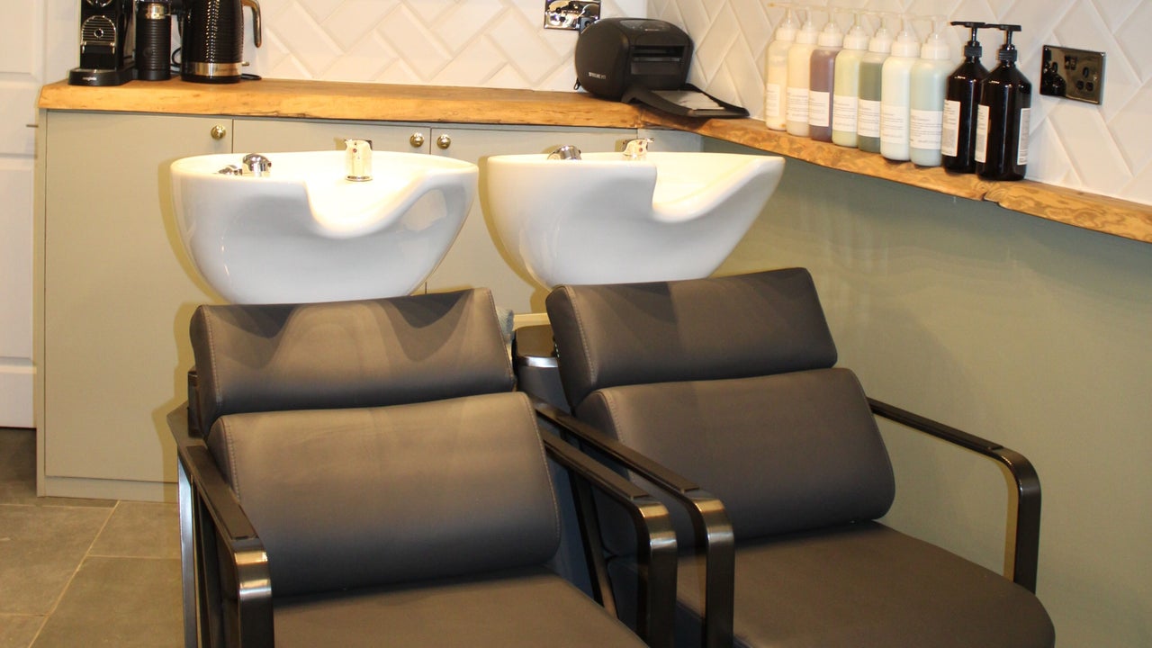 1f3f133a-f0ed-447d-8cf5-15b6f31bb11f-hairspringstudio-gb-england-london-fresha-4126150