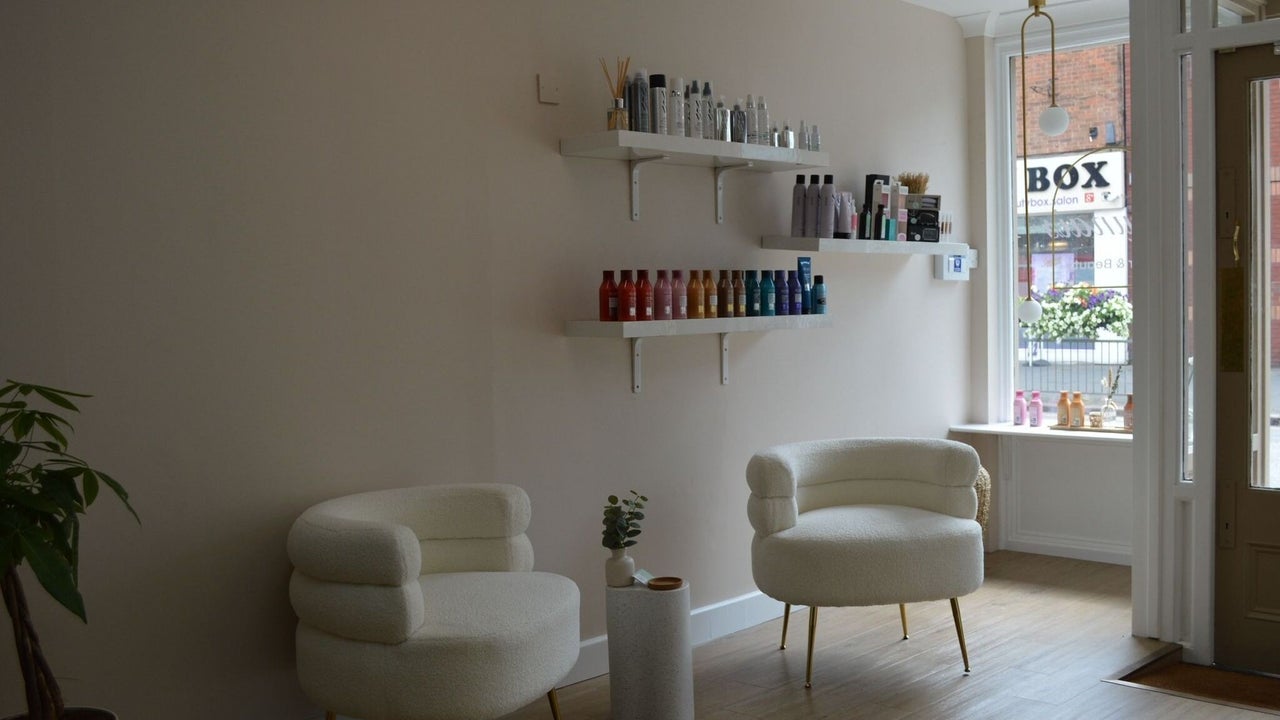 1f8e5001-de5b-4a4a-bf1f-f508a2e656ad-lounais-formerlyguysanddolls-gb-england-burtonupontrent-fresha-3160795