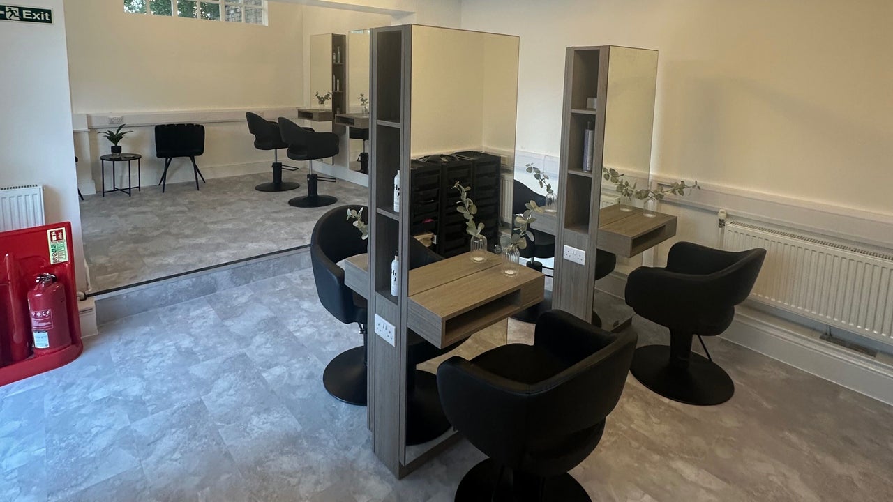 218487a2-78ca-4bc9-b992-5ded2eb4e458-hollyjaynehair-gb-england-derby-fresha-9735291