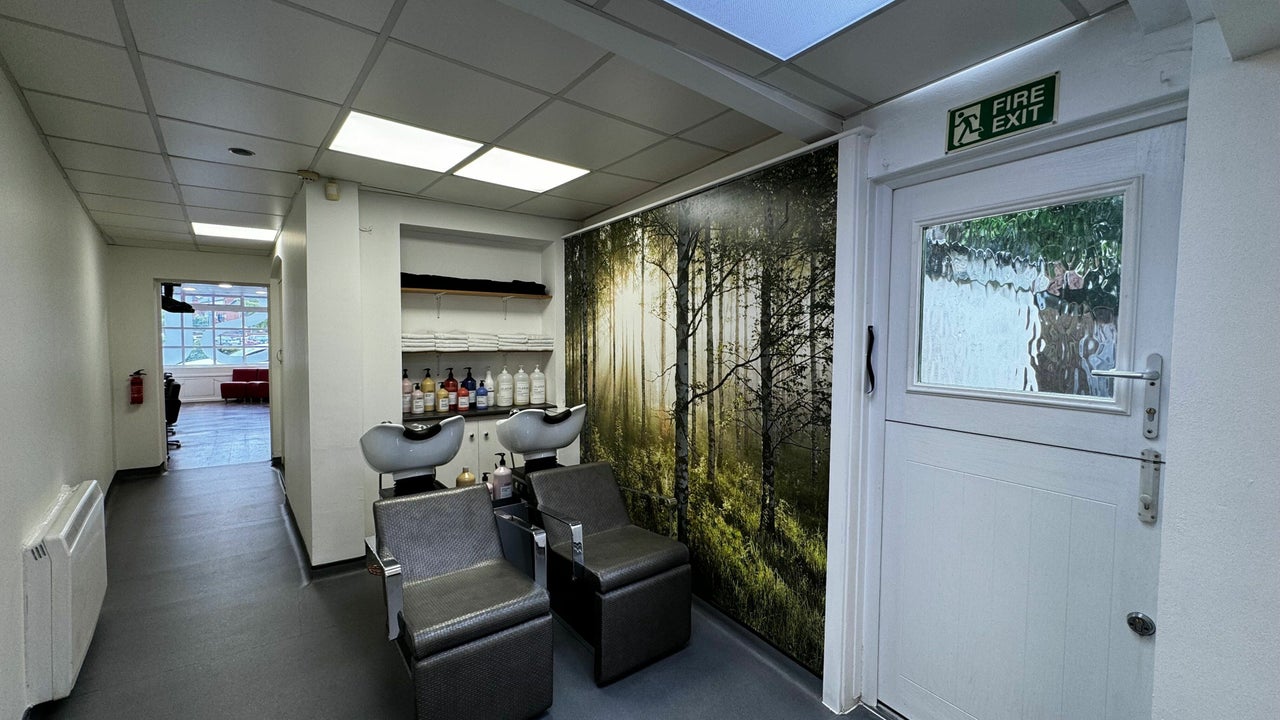 21fa265d-2a12-4ffe-b818-da46d4681966-simonthornleyhairdesign-gb-england-suttoncoldfield-fresha-1619615