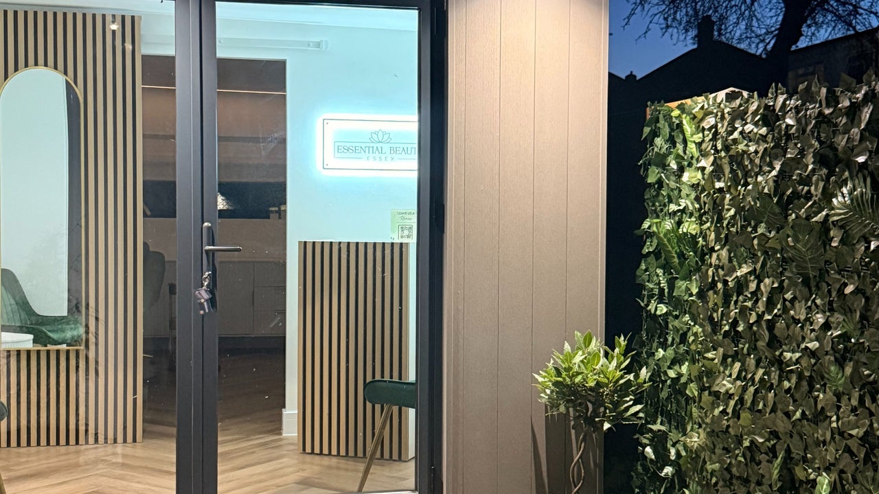 22823102-202a-47de-8419-b33f93ad35ba-essentialbeautyessex-rayleigh-gb-england-rayleigh-fresha-4996462