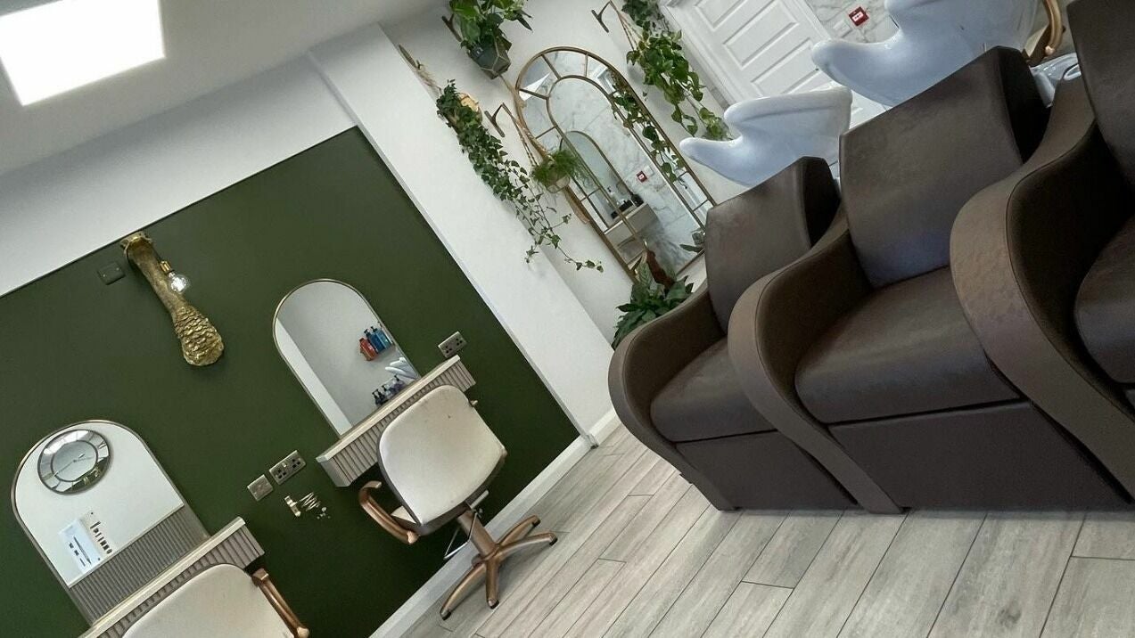 22c16950-edf5-45d0-99fc-c3b7c8bbb987-v-vaulthouseofhair-gb-northernireland-kilrea-fresha-9780583