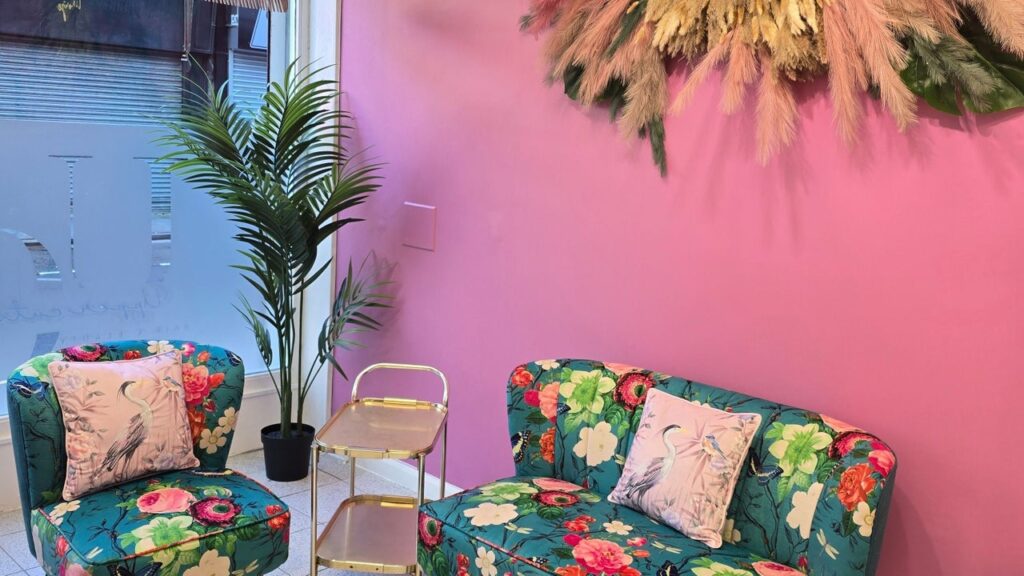 22e02dc5-c567-4105-879b-acd1eaff3fd6-uppercuts-gb-wales-porth-rhonddacynnontaff-fresha-2745737