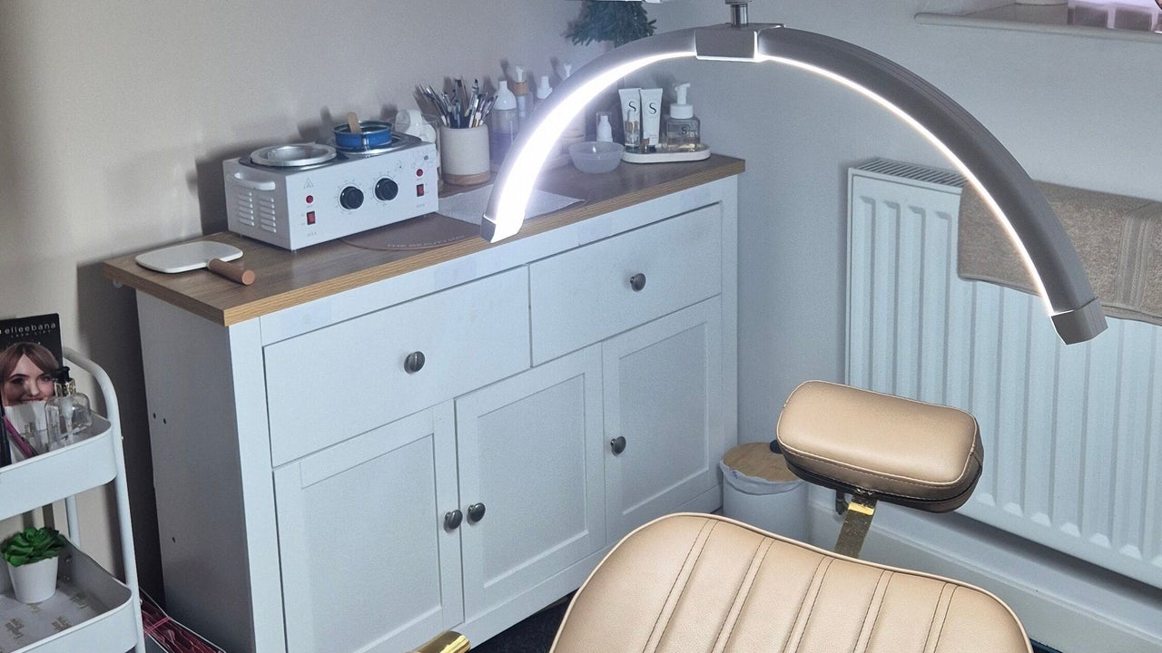 23e2d8e2-3c77-4bb5-965b-9c820ddc068f-nicolabattle-thelittlebrowroom-gb-england-scarborough-fresha-1599074