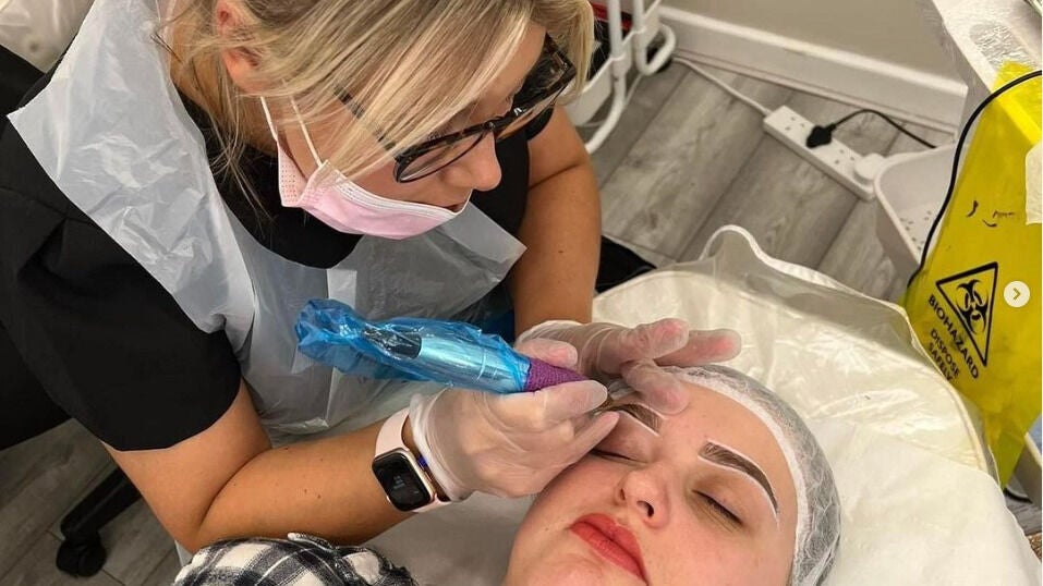 24064a3b-fefe-4bb5-b330-f31c65870ff6-beaubysdb-gb-england-castleford-fresha-6209286