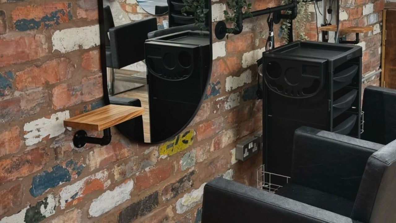 2446a1cf-abfb-444c-92a6-4f7640402b6f-matthewpowellhairdressing-solostudio-gb-wales-prestatyn-fresha-4046006