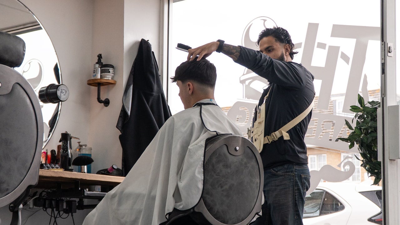 2462746a-8a1d-49e0-a403-9d87adc584fb-erikdabarber-gb-england-bognorregis-fresha-3829419