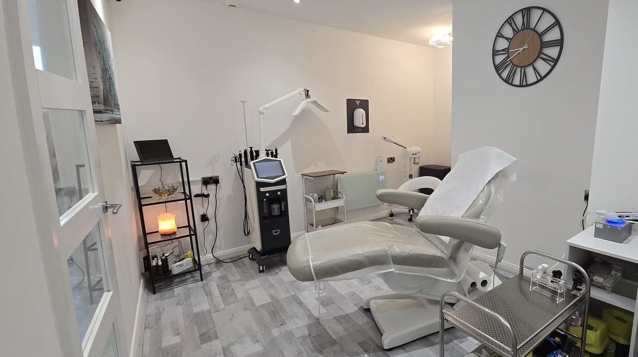 24d90c94-0b1e-4852-902a-a025e260b713-aestheticcarebeautyclinic-gb-england-heywood-fresha-9301931