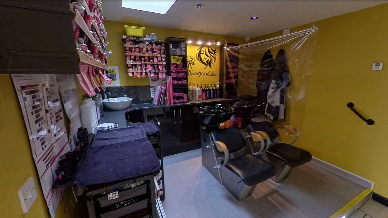 24fa9232-219c-4b98-96e6-8d09434f1656-westendcutsltd-gb-wales-ammanford-fresha-1490406