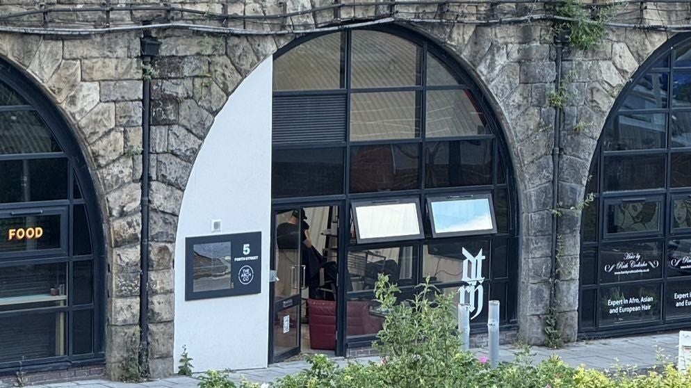 2526a2b0-1dff-4eba-9a84-93c0918a77a1-dtrhair-gb-england-newcastleupontyne-fresha-2418397