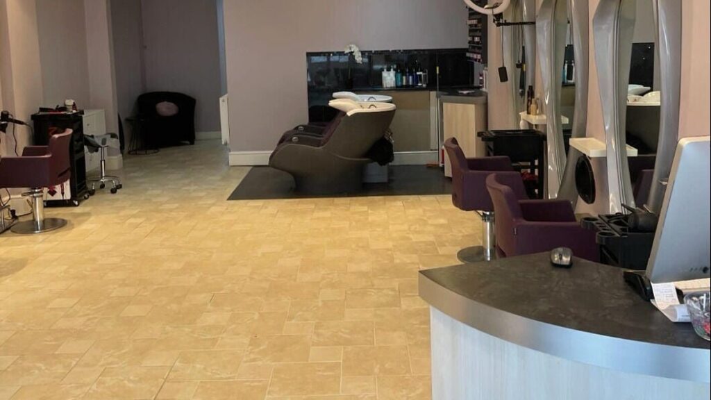 252c2ee1-5f2e-4c1f-998d-0779981ed900-hairbar-gb-england-doncaster-fresha-2190830