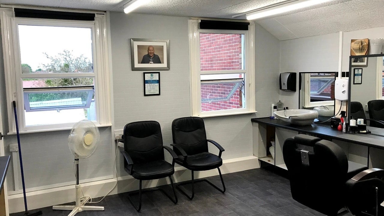 2540c3b8-a01a-4c56-856b-f484a9e02509-3ofakindbarbers-gb-england-malvern-fresha-1380399