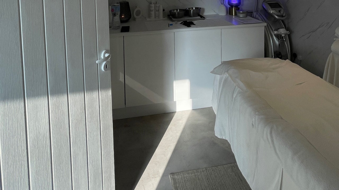 258469bc-1603-4c12-ba72-821e9c488b3b-nubeauty-suttoncoldfield-gb-england-theroyaltownofsuttoncoldfield-wyldegreen-fresha-7832803