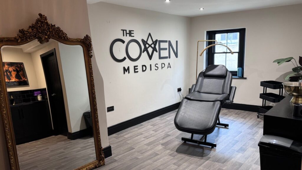 25a8abd6-be6c-4c10-a4bb-aa7d922c2eb1-thecoven-medispa-gb-wales-bridgend-fresha-7695087