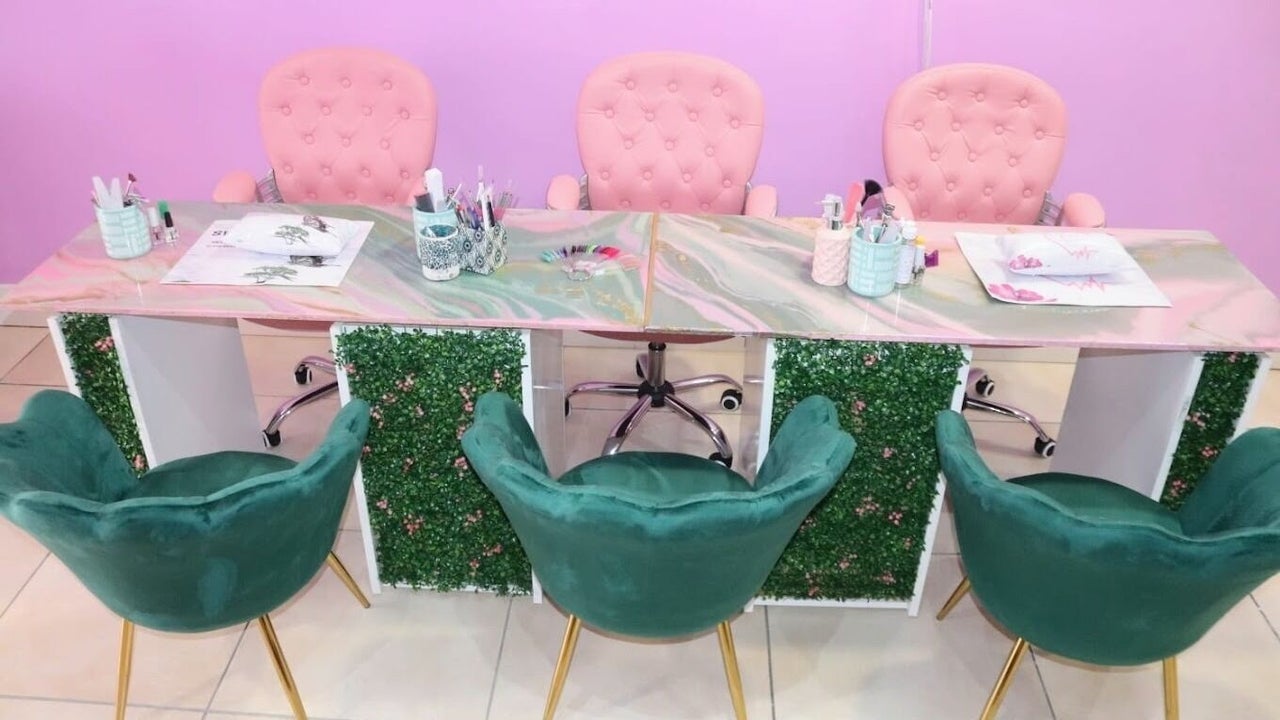 2600513d-3df3-43cb-8940-5c8a74ce867f-1527558