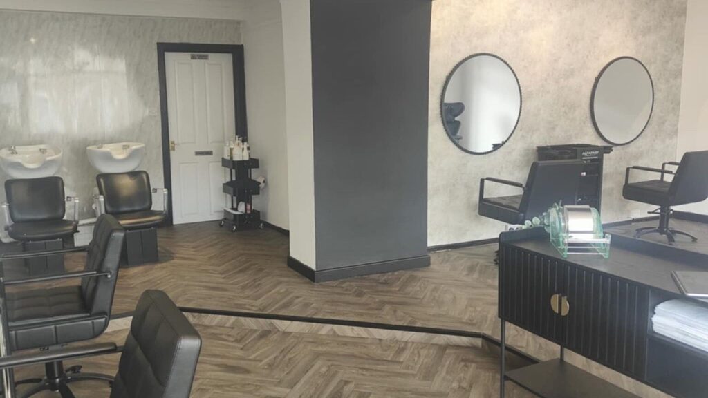 26f76ade-4695-4692-adb2-48383445672b-dlmcreativealchemyhairlab-gb-wales-skewen-fresha-7928552