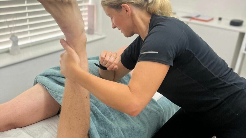 26f880ad-fdf6-48f8-b7a7-26be9f0af340-faceandbrowcosmetics-gb-england-norwich-sprowston-fresha-2390177