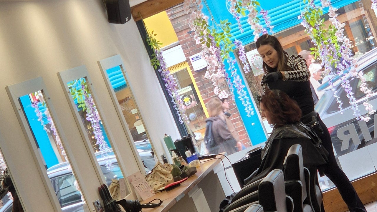 270e3578-5700-4d38-986c-4f5c16d39435-associateshairwinchester-gb-england-winchester-fresha-4018984