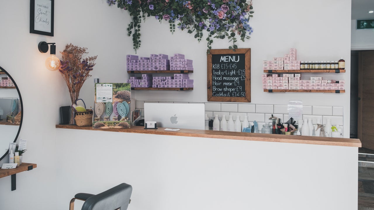 2831e05c-c685-414f-83f3-c20da8e21bc2-haydenhairstudio-gb-england-bletchley-fennystratford-fresha-8818517