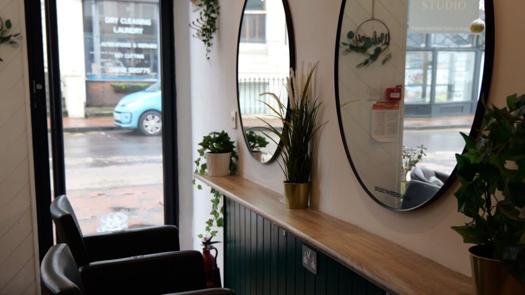 2886d6e4-a5e2-47ab-977b-fab56918954f-studiothirteensalon-gb-tunbridgewells-fresha-8451277