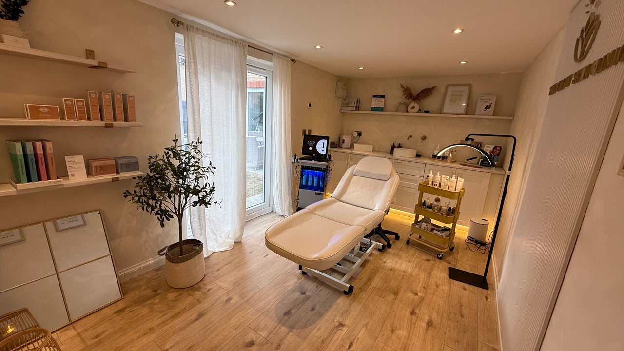 28a43b3e-5f65-4129-b8e2-2c5a89433884-theglowskinclinic-gb-england-caddingtonluton-fresha-2001628