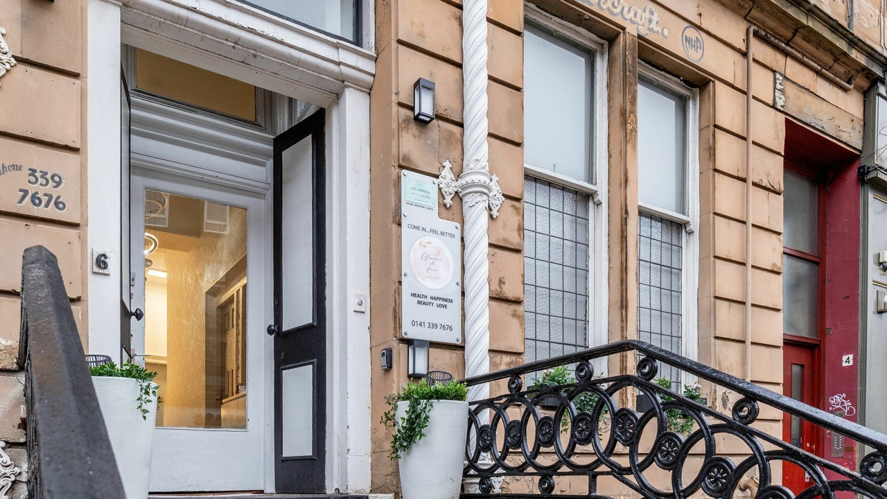 290ea607-be87-4db6-bc47-0c3fdcf7c8da-glamouretfleurbodyclinic-gb-glasgow-fresha-4960549