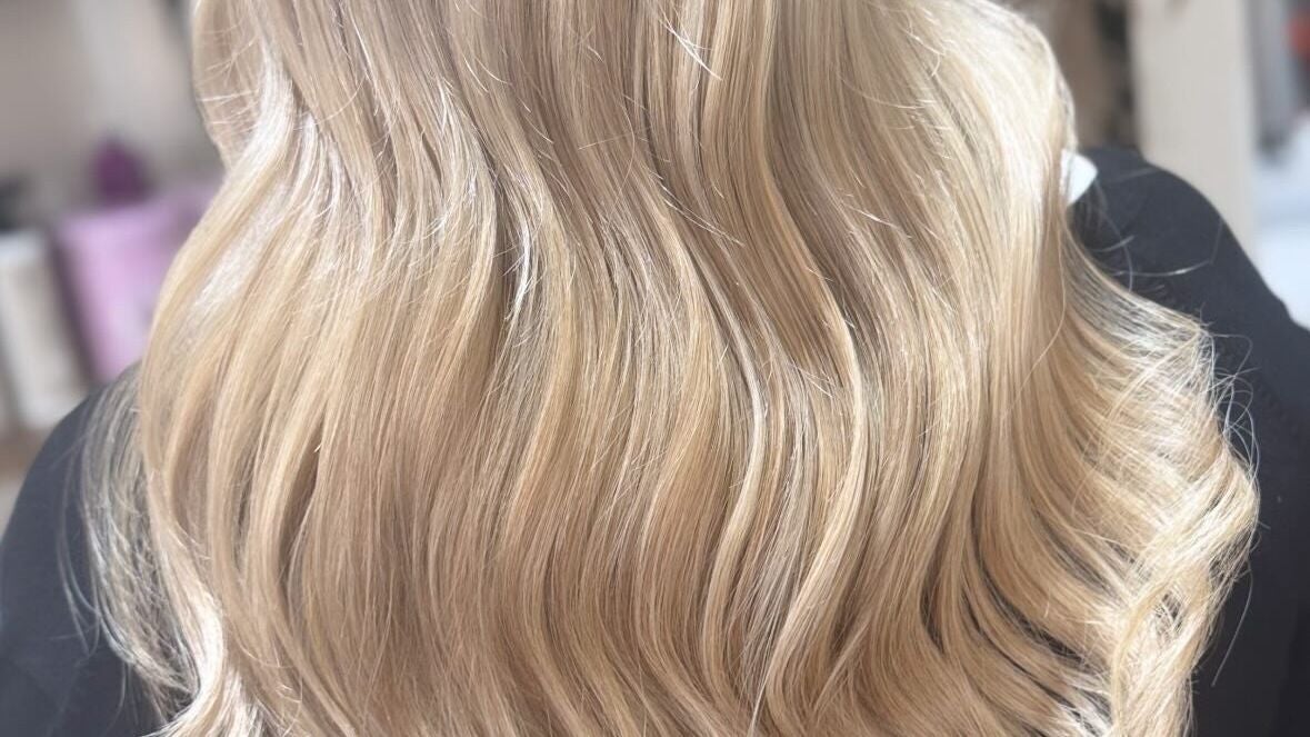 292c9531-5dfd-4cf9-9cd7-77ec07a685ee-benwestbrookhair-gb-england-derby-chaddesden-fresha-3531758