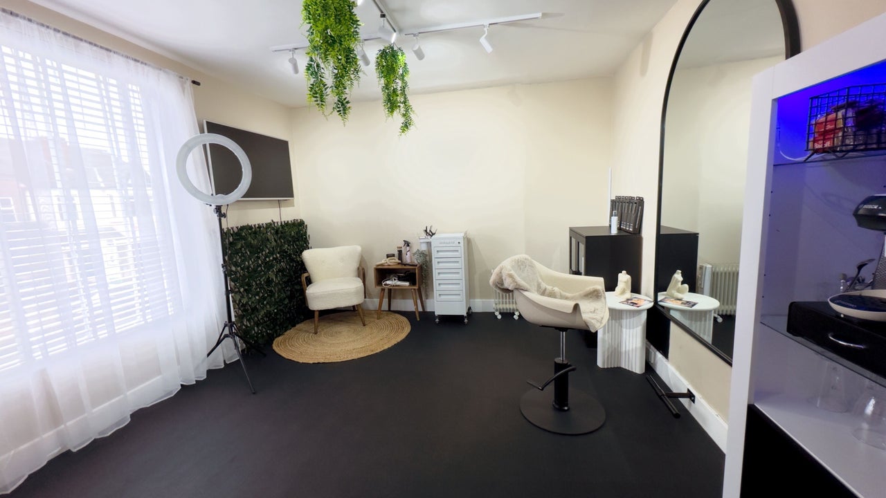 29ec8960-34a5-41cc-9e53-ef3a8e4f4350-hairbynlkmychellecaroline-gb-england-westbridgford-fresha-9920676