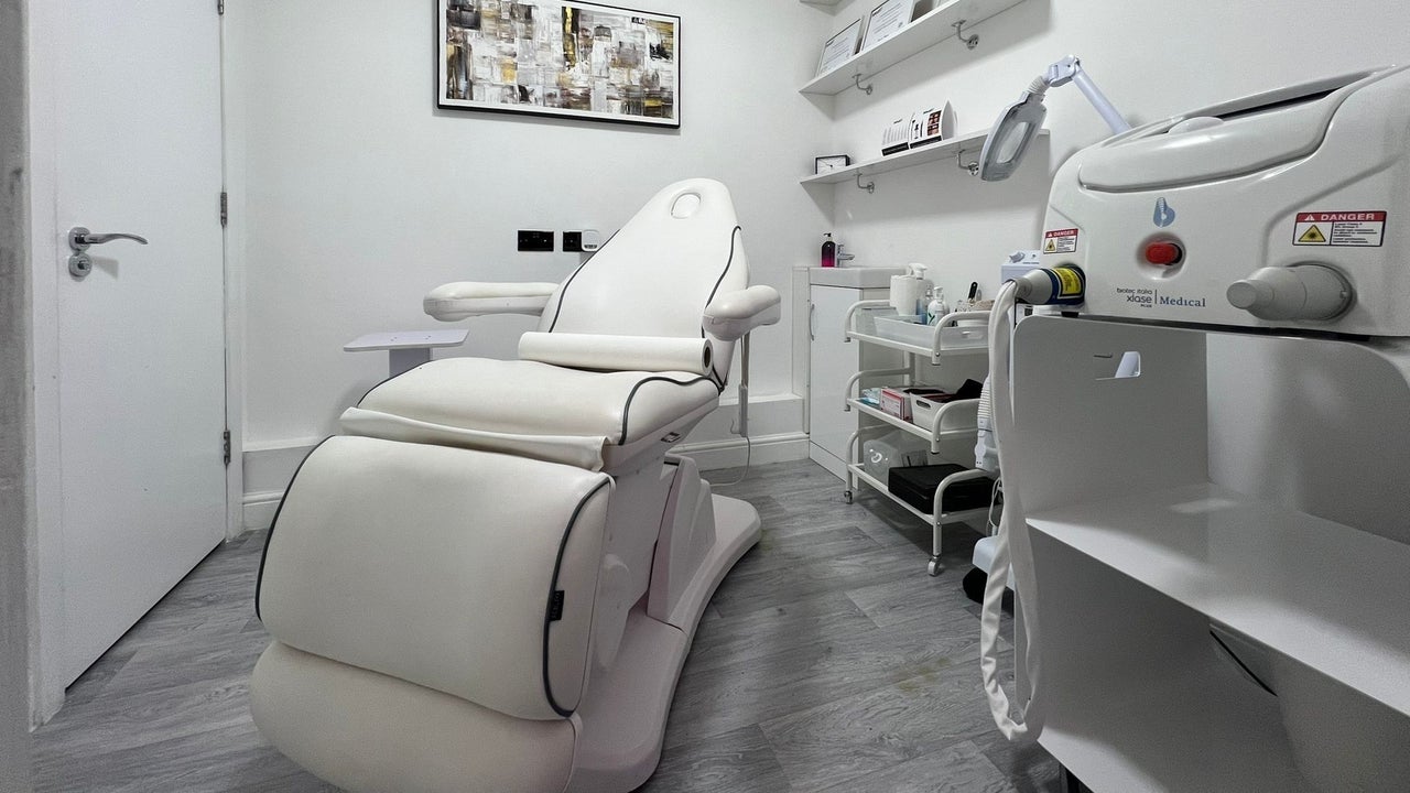 2aae10b5-bd5d-496b-8048-012a13f98962-slsbeautyclinicandtanning-gb-england-chesham-fresha-8939823