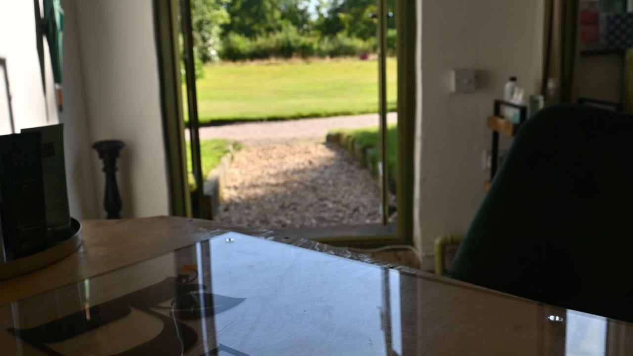 2b8a9ef5-5a4b-4174-b465-6012d1cc2b77-beautanicalsbeautysalon-gb-england-england-fresha-8523432